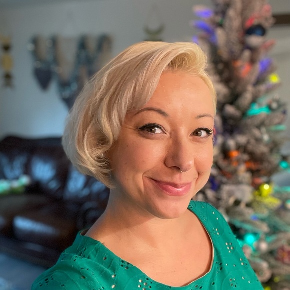 Meet your Posher, Abra - Picture 1 of 1